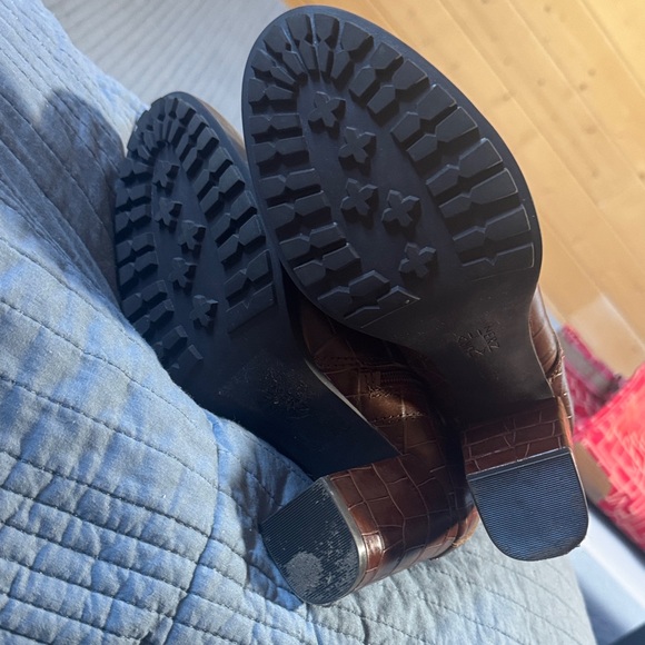 Naturalizer Brown Croc-Embossed Lace-Up Block Heel Boots - Picture 7 of 10